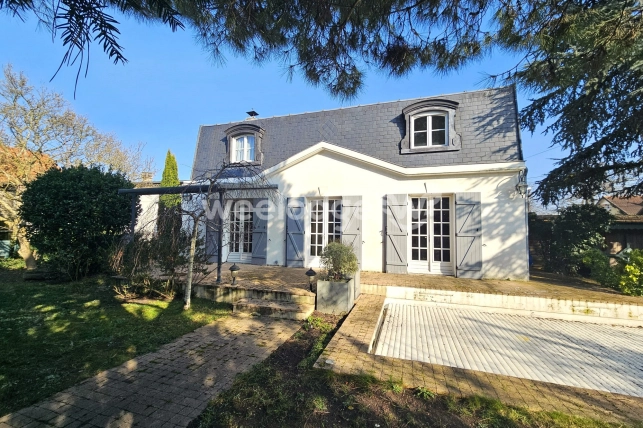 Maison à vendre 6 pièces de 164 m² à Conflans-Sainte-Honorine
