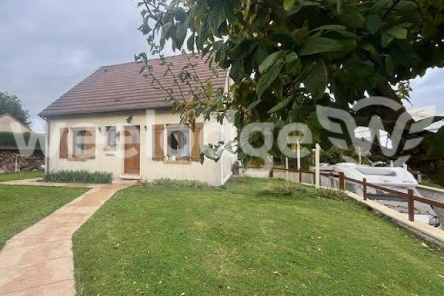 Maison à vendre 6 pièces de 95 m² à Saint-Clair-sur-Epte