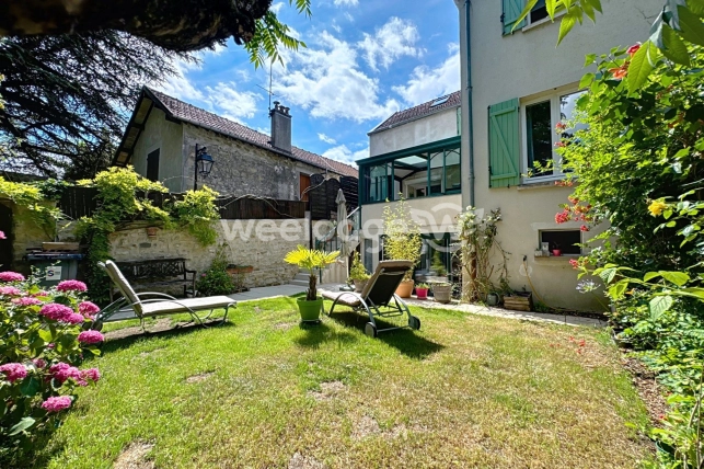 Maison à vendre 8 pièces de 130 m² à Andrésy