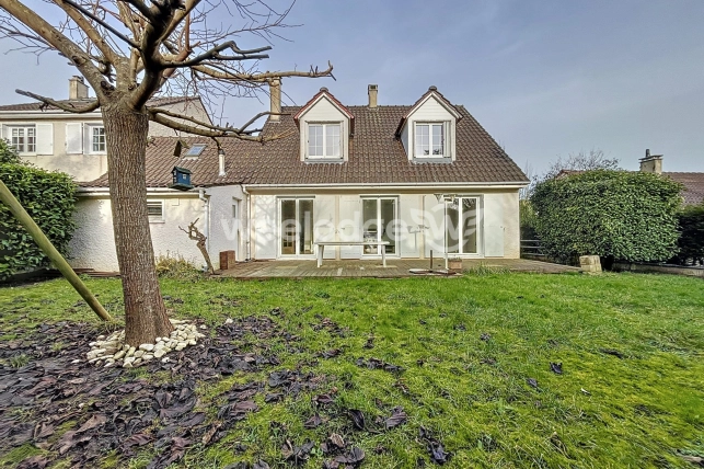 Maison à vendre 7 pièces de 144,83 m² à Andrésy