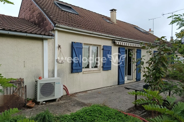 Maison à vendre 7 pièces de 143 m² à Arthon