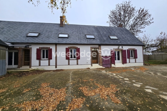 Maison à vendre 8 pièces de 188 m² à Sandarville
