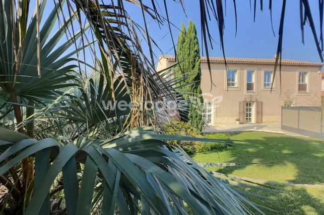 Maison à vendre 5 pièces de 200 m² à Istres