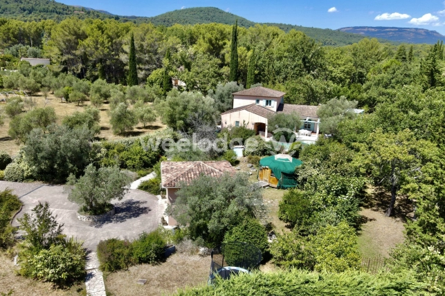 Maison à vendre 6 pièces de 187 m² à Fayence