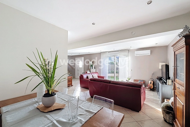 Maison à vendre 5 pièces de 144,84 m² à Conflans-Sainte-Honorine