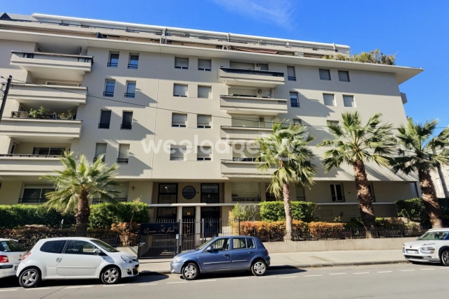 Appartement à vendre 4 pièces de 81,72 m² à Marseille