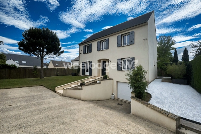 Maison à vendre 6 pièces de 140,49 m² à Conflans-Sainte-Honorine