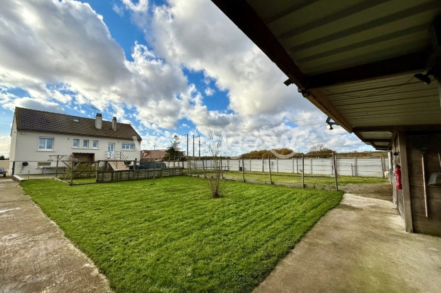 Maison à vendre 5 pièces de 101 m² à Mainvilliers