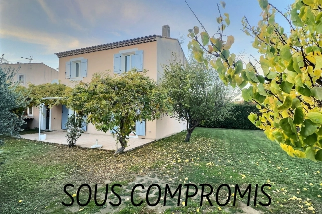 Maison à vendre 4 pièces de 111 m² à Peyrolles-en-Provence
