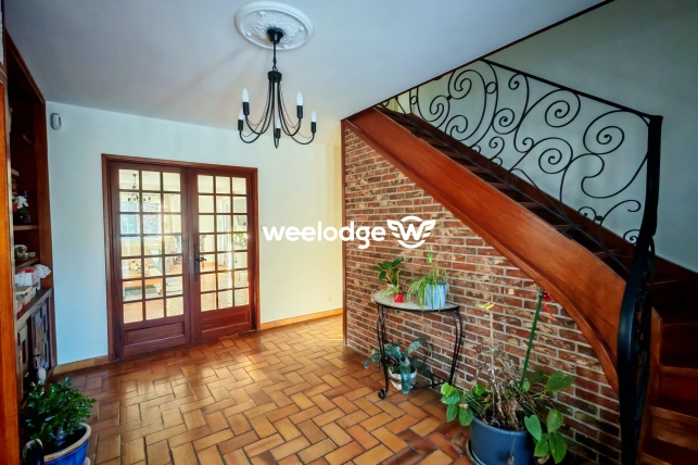 Maison à vendre 10 pièces de 261,85 m² à Auchel