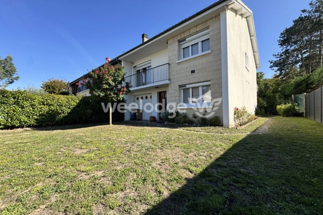 Maison à vendre 5 pièces de 88,67 m² à Achères