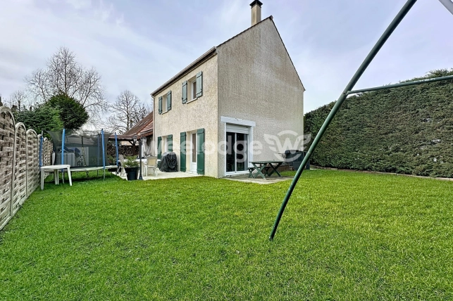 Maison à vendre 6 pièces de 115 m² à Vauréal