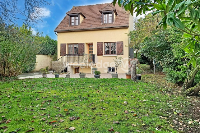 Maison à vendre 7 pièces de 107 m² à Éragny