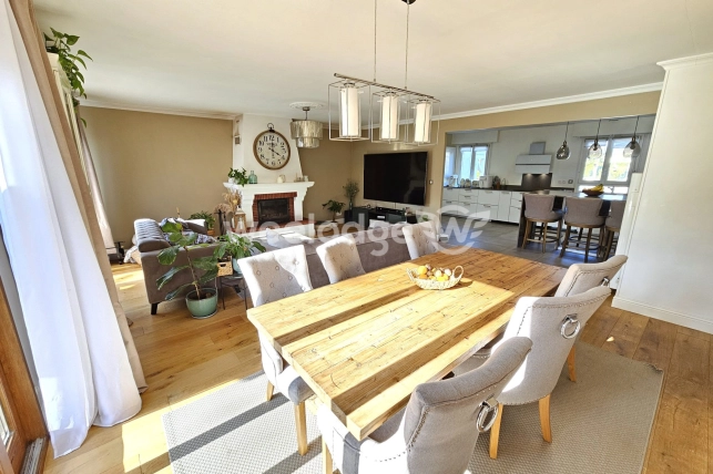 Maison à vendre 9 pièces de 220 m² à Éragny