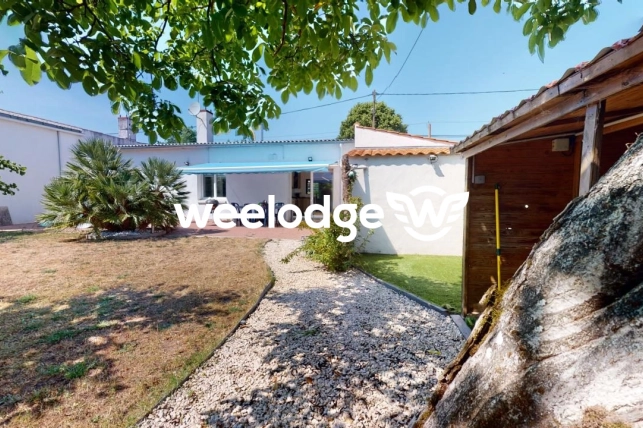 Maison à vendre 5 pièces de 101,43 m² à Saint-Hilaire-de-Riez