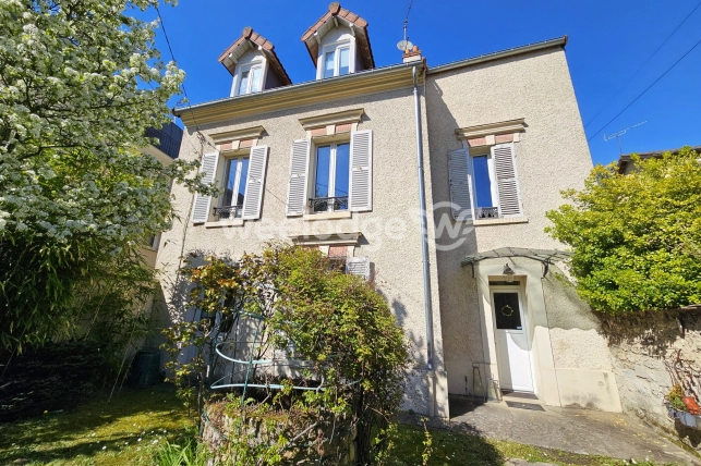 Maison à vendre 7 pièces de 154 m² à Conflans-Sainte-Honorine