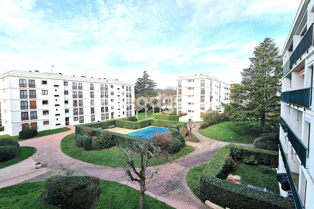 Appartement à vendre 4 pièces de 74 m² à Bois-d'Arcy