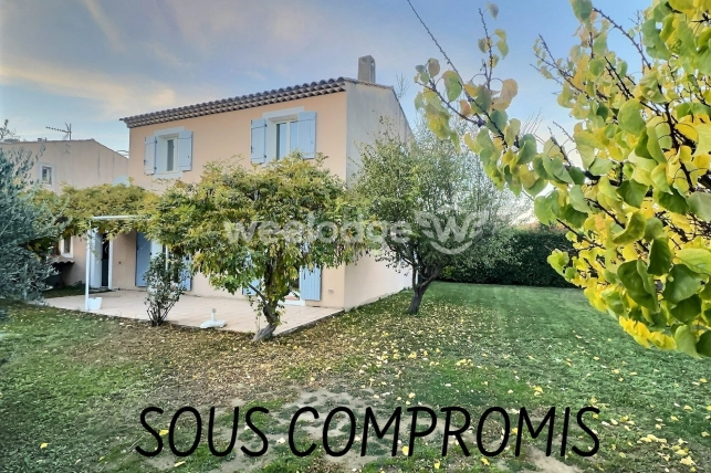 Maison à vendre 4 pièces de 111 m² à Peyrolles-en-Provence