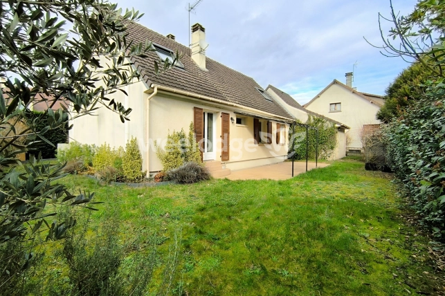 Maison à vendre 6 pièces de 122 m² à Conflans-Sainte-Honorine