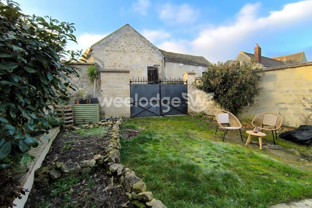 Maison à vendre 8 pièces de 190 m² à Jouy-le-Moutier