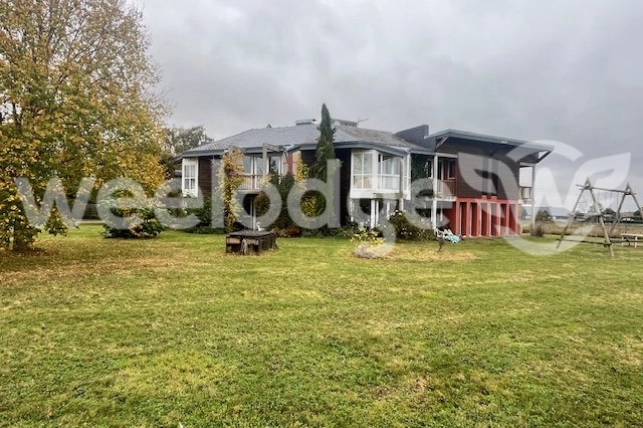 Maison à vendre 12 pièces de 320 m² à Saint-Clair-sur-Epte