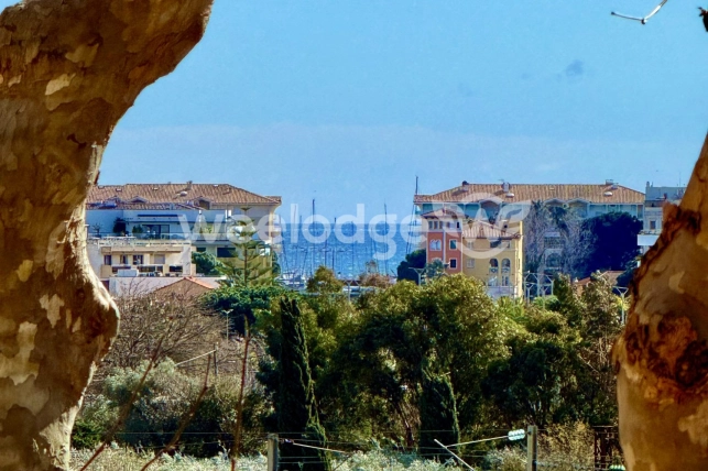 Appartement à vendre 5 pièces de 117,73 m² à Fréjus