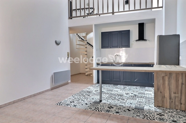 Appartement à vendre 2 pièces de 46 m² à Saint-Chamas