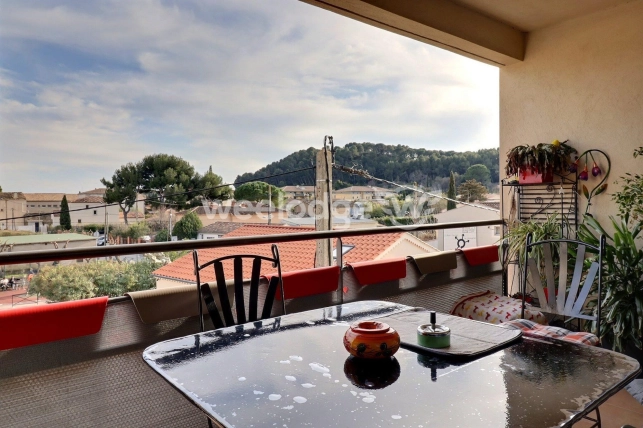 Appartement à vendre 2 pièces de 42 m² à Saint-Chamas