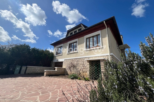 Maison à vendre 6 pièces de 120 m² à Mantes-la-Ville