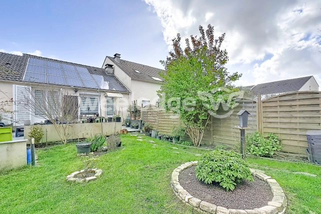 Maison à vendre 4 pièces de 83 m² à Jouy-le-Moutier