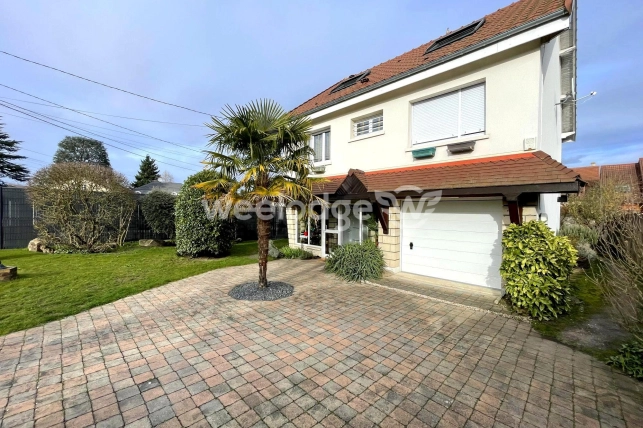 Maison à vendre 6 pièces de 134 m² à Conflans-Sainte-Honorine