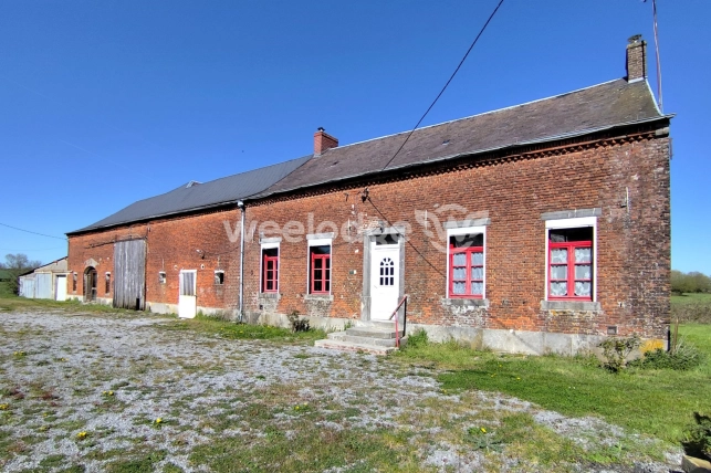 Maison à vendre 6 pièces de 124 m² à Étrœungt