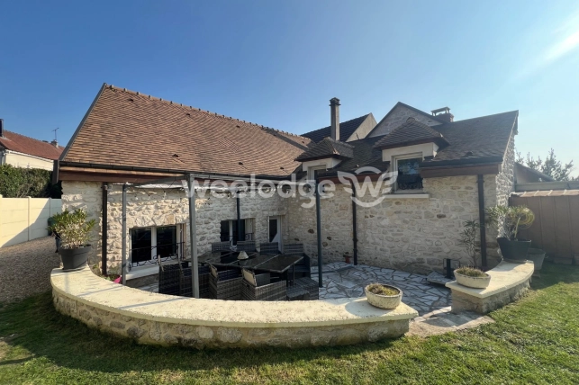 Maison à vendre 7 pièces de 110 m² à Breuil-Bois-Robert