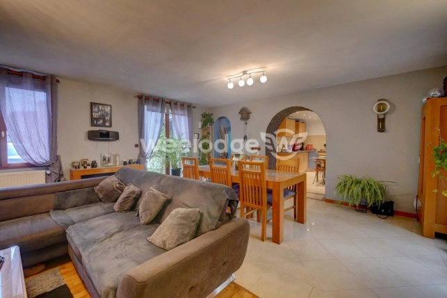 Maison à vendre 5 pièces de 115 m² à Ver-sur-Launette