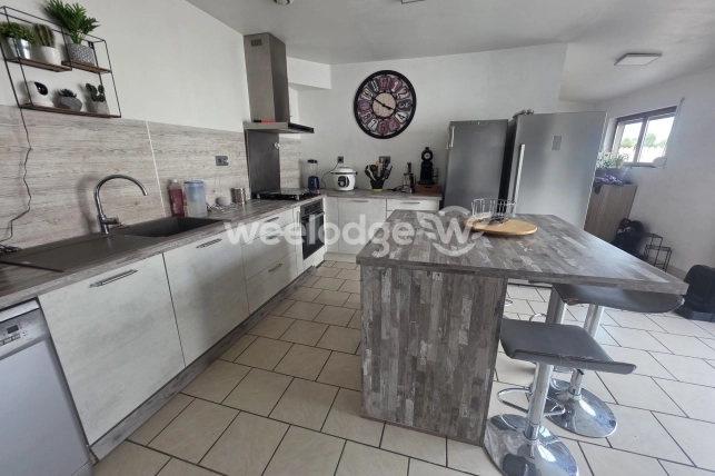 Maison à vendre 5 pièces de 93 m² à La Sentinelle