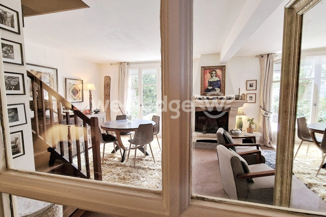 Maison à vendre 5 pièces de 107 m² à Voisins-le-Bretonneux