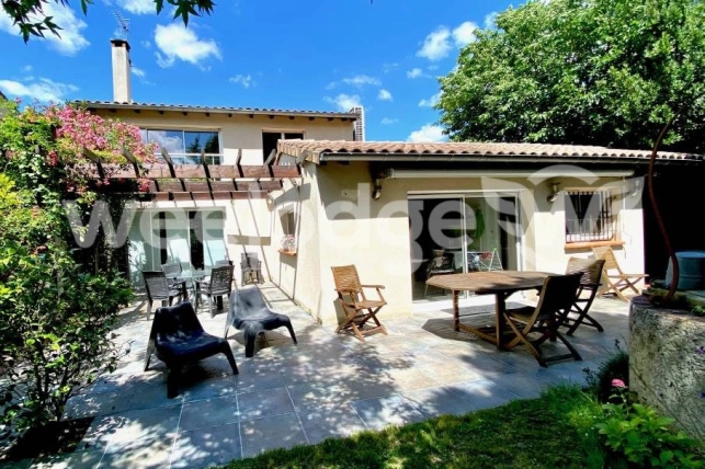 Maison à vendre 7 pièces de 224,78 m² à Colomiers