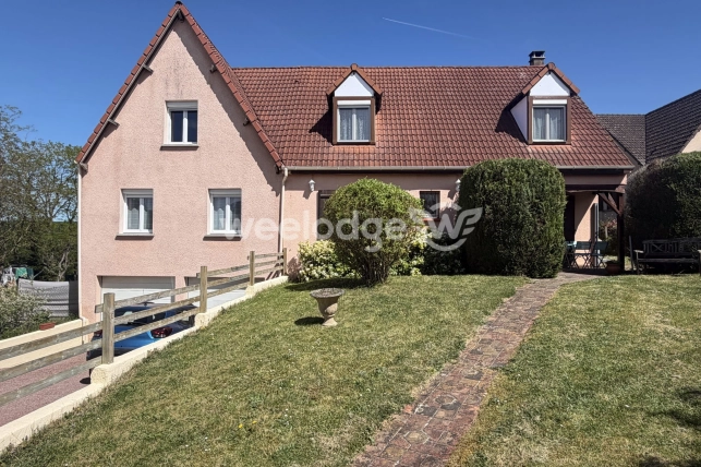 Maison à vendre 8 pièces de 210 m² à Rosoy
