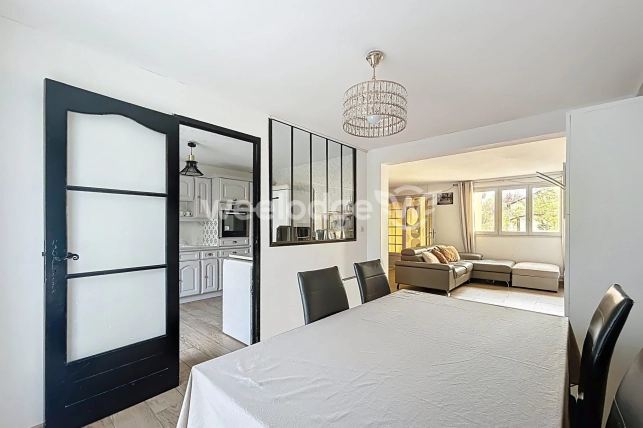 Maison à vendre 5 pièces de 87,39 m² à Éragny