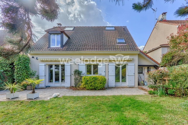 Maison à vendre 6 pièces de 116,31 m² à Chanteloup-les-Vignes