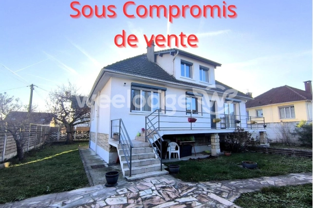 Maison à vendre 7 pièces de 122,87 m² à Conflans-Sainte-Honorine