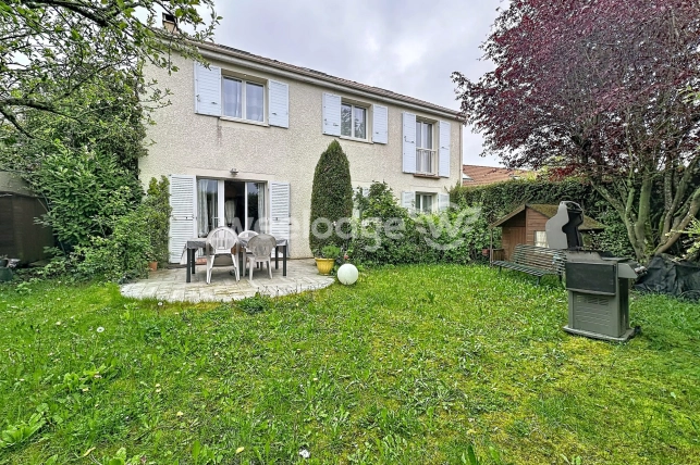 Maison à vendre 8 pièces de 150 m² à Vauréal