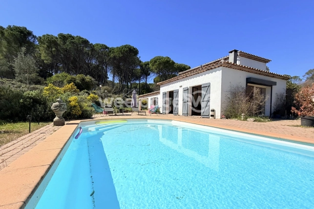 Maison à vendre 7 pièces de 185 m² à Fayence