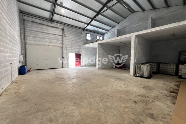 Local commercial à vendre de 223 m² à Villefranque