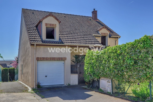 Maison à vendre 6 pièces de 120,27 m² à Chanteloup-les-Vignes