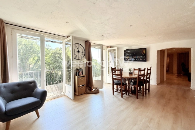 Appartement à vendre 6 pièces de 107,88 m² à Grasse