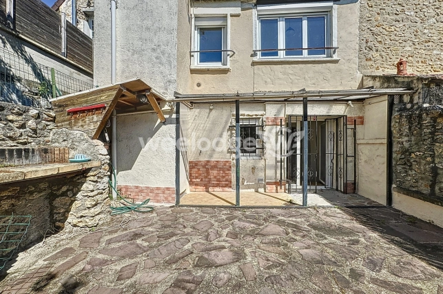 Maison à vendre 6 pièces de 115 m² à Chanteloup-les-Vignes