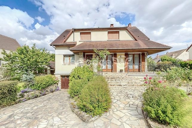 Maison à vendre 7 pièces de 160 m² à Orsay