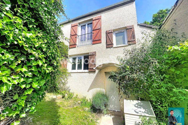 Maison à vendre 5 pièces de 84 m² à Jouy-le-Moutier