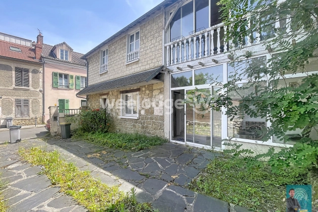 Maison à vendre 7 pièces de 168 m² à Vauréal